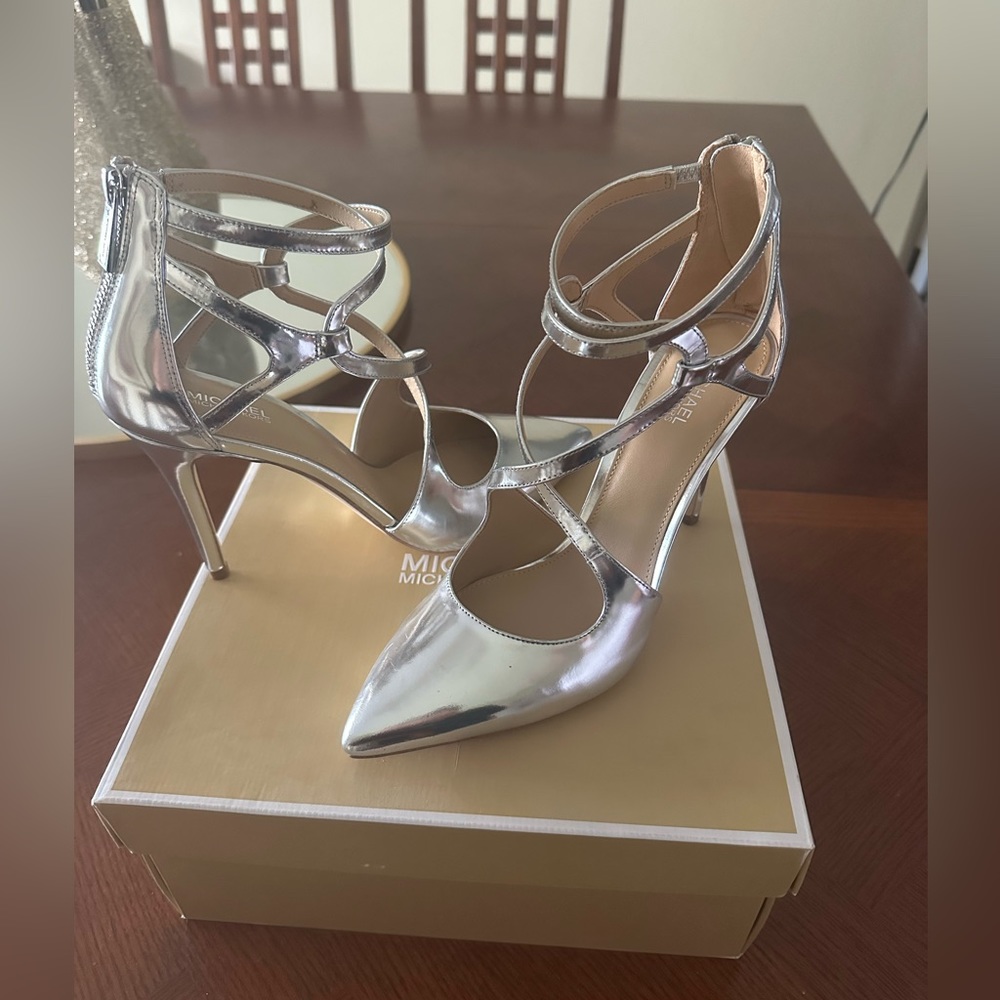 Michael Kors Silver Closed Toe Heels